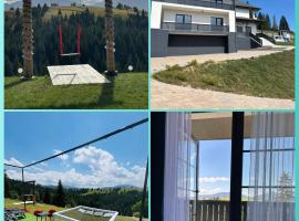 Tihuța Village, ξενοδοχείο σε Piatra Fantanele