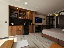 Epic Suite 210 Deluxe Aeropuerto, hotel in Cuba