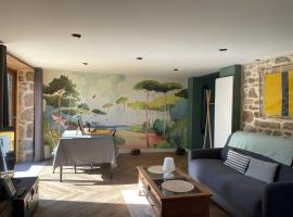 Gîtes d Izel N1 entre terre et mer prés d'un golf、Ploemelのホテル