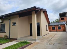 MH Hostel, khách sạn ở Encarnación