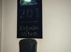 Air b&b altos del peñon, aparthotel v destinaci Girardot