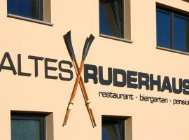 Altes Ruderhaus, hotel v mestu Worms