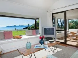 Beachside Bach