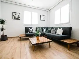 Quiet room, hall, shared bathroom and kitchen