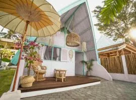 Pasaga 1 BR Bungalow Garden View ZN300
