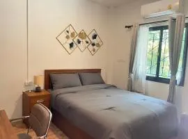 Anwa house bangtao close to Mma Muaythai and beach
