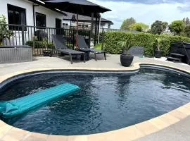 Pool, Spa pool, Private, Modern, Clive!