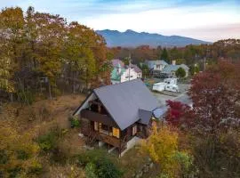 那須グランドヴィラ 那須の中心地 屋根付きデッキでBBq カラオケ 自然に囲まれた静かな環境 での団欒