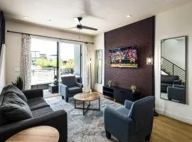 Chaparral - 2 Units - Jacuzzi - Heart of Old Town