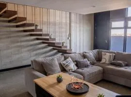 LOFT Apartment Downtown Area