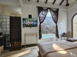 Luxury Room 2 with Pool at Pondok Raima SYARIAH