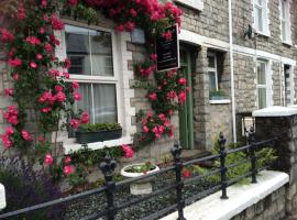 Mairs Bed and Breakfast., hotel a Bridgend