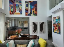 Wings Over Whitehouse 4-Bedroom