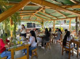 Mindo में, होटल Golden Bird