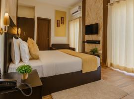 The Ruby Resort, Vrindavan # Prime Location # Luxury Rooms # Near Prem Mandir # Restaurant # Big Lawn # Big Parking # By Nandan Group #, hotel em Vrindāvan