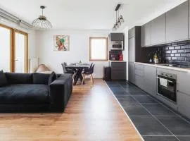 Cosygreen77- Spacious apt with garden & parking, 7mns by car from Disneyland