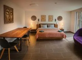 Luxury Amour Suite Modern Design mit Terrasse