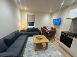 Bright & Stylish 3-Bedroom Flat