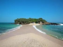 Lisky Villa Blue Beach Hiriketiya