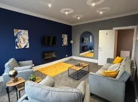 Affordable Luxury 2 Stunning apartment Sunderland close to City centre hospital Crown Works Studio and Nissan