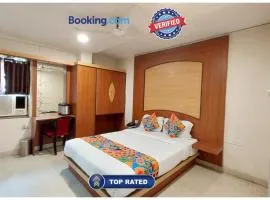 Hotel Park-Resort Bhubaneshwar Near Railway Station - A Premium Hotel Lift Facilites And Parking ,wifi - Fully Air Conditioning Luxury Room