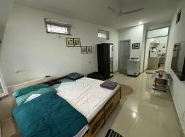 Cozy Little Home - BIR, hôtel à Bir