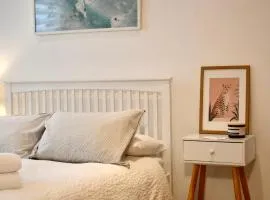 Private room and bathroom in shared flat with parking