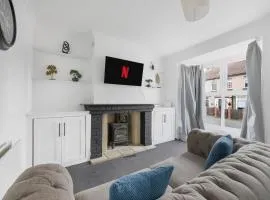 Modern 3 Bed I A13-M25-Basildon Hospital I Sleeps 6