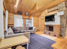 Villa Sukka - Valkea Homes, Hotel in Pelkosenniemi