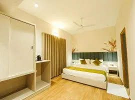 M Suites And Hotel