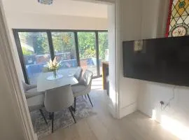 Superb luxury stay Croydon London