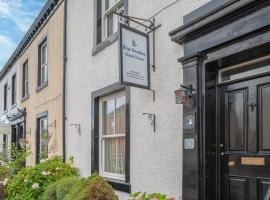 Blue Swallow, Hotel in Penrith