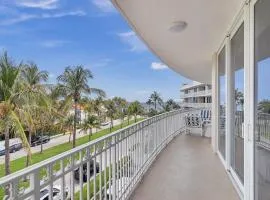Elegant Three Bedroom Residence with Ocean Views