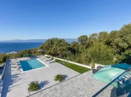 3 Bedroom Awesome Apartment In Kostrena
