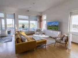 Big river view city apartment