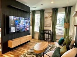 Free Parking at Luxury Buckhead Hideaway