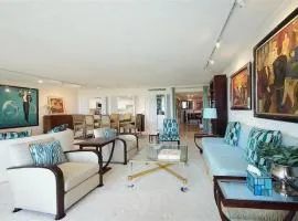 Spacious Three Bedroom Condo with Lake Views