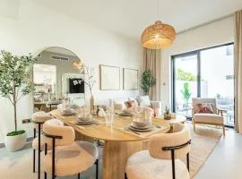 Amazing Townhouse - Yas Island - 5 min to Formula 1, Ferrari World, Warner Bros, Sea World - Designer's Choice