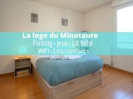 La loge du Minotaure, parking et bureaux