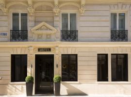 Hotel Le 10 BIS, hotel near Porte Maillot Metro Station, Paris