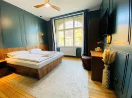 Amaroo - Apartments "Regia"