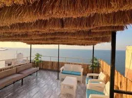 Sea View Romantic Rooftop