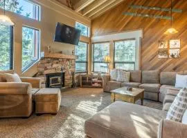 Updated1849 Townhome #611, Steps to Canyon Lodge 4 Bed/3BA, hot tubs, game rm, sauna!