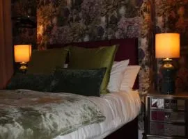 Apartment 1 at Blackburn Heights Sleeps 2