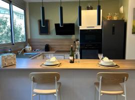 Aux Trompettes Violettes, hotel in Amiens