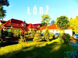 ŁÓDZKI DOM TURYSTYCZNY-ŁÓDŹ Helenówek-Pokoje z łazienkami,F-VAT, DLA NIEPALĄCYCH, Parking gratis tylko auta osobowe