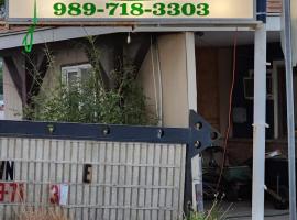 Town Inn Motel, hotel in Standish