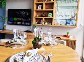 Lindo Studio com Mezanino no Coração de Moema