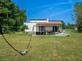 3 Bedroom Pet Friendly Home In Barban