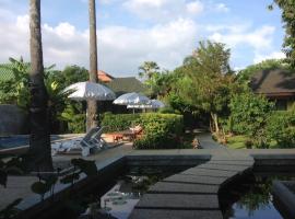 Rawai Boutique Resort, chalet de monta&ntilde;a en Rawai Beach